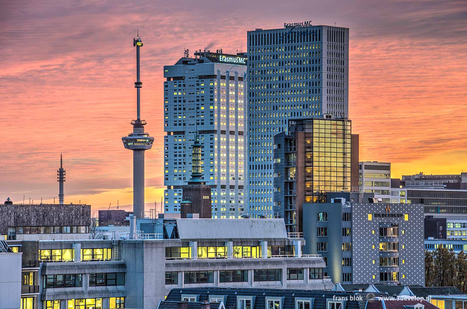 A spectacular sky during a sunset above Rotterdam, featuring Euromast, Parkhotel, Boymans museum and Erasmus MC