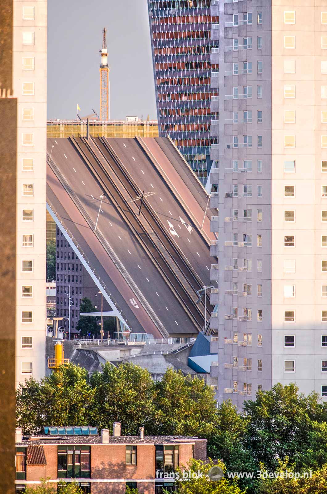 Vista from Erasmus House in Rotterdam towards the operable part of Erasmus Bridge