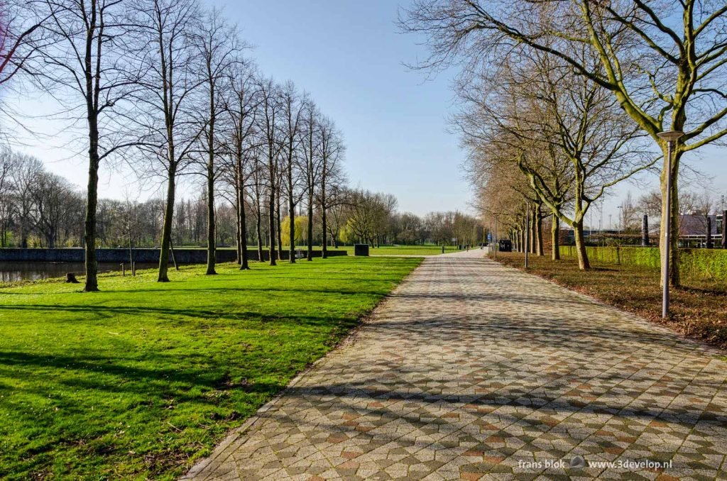 Broad strip for pedestrians and bicycles in Roel Langerak park in Rotterdam