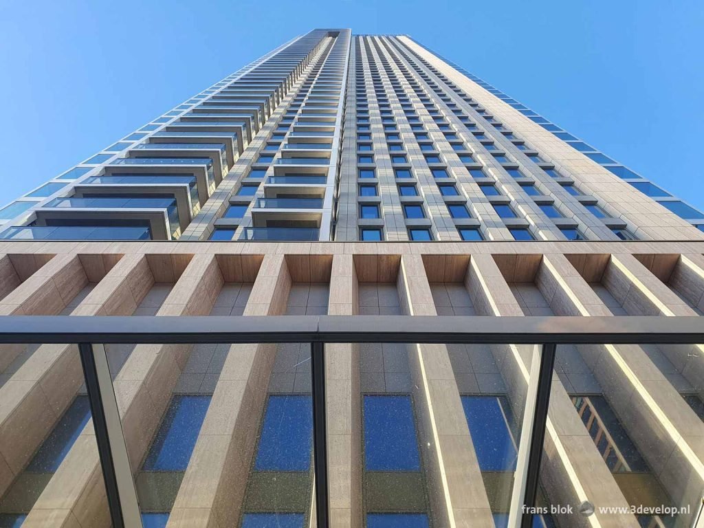 View up from the entrance on the Zalmhaventoren in Rotterdam